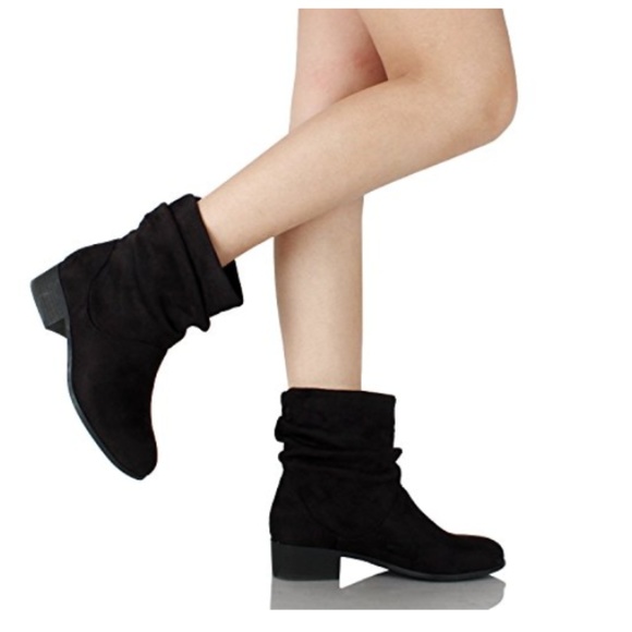 Shoes - NWOT Black suede slouchy pull up block heel boots
